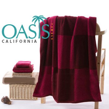 Wholesale Rich Velvety Red Blocked Towels Manufacturer